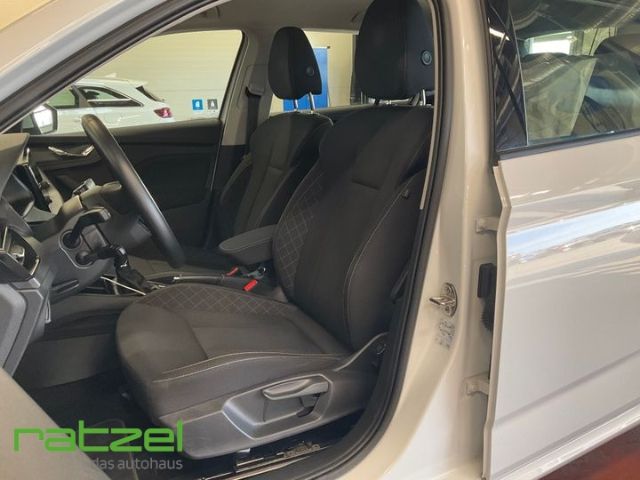Fahrzeugabbildung SKODA Kamiq Ambition 1.5 TSI LED ACC Spurhalteass. Sit