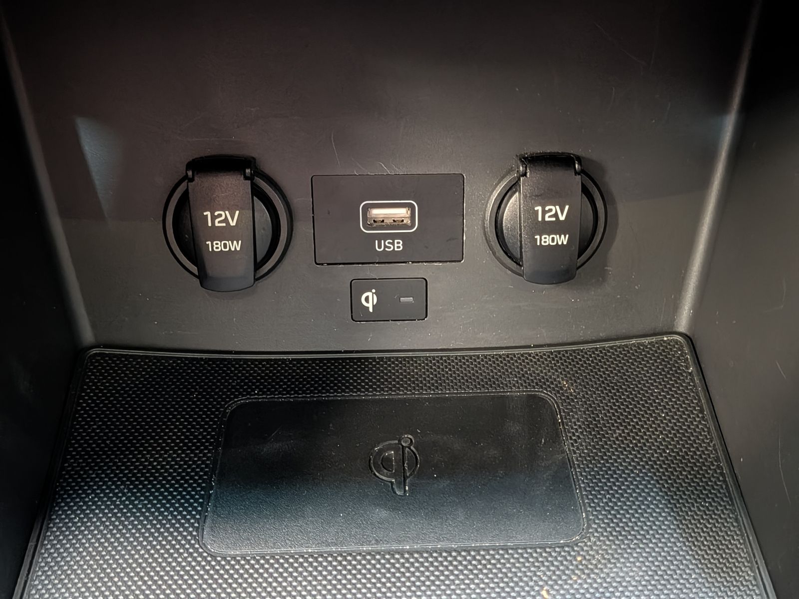 Fahrzeugabbildung Hyundai i30 1.5 N-Line LED*CARPLAY*CAM*PANO*KEYLESS*18"
