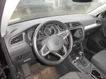 Volkswagen Tiguan - 8