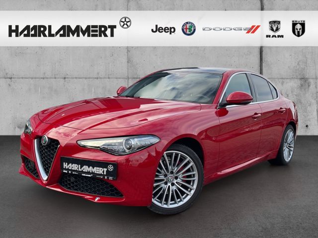 Alfa Romeo Giulia Super 2.0 Turbo PANORAMA+PDC+KAMERA+NAVI+