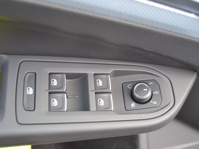 Golf VIII 1.5 eTSI DSG Energy AHK/PLUS-PAKET/LED