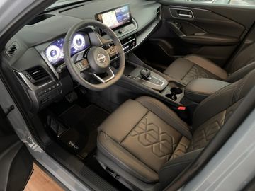 Nissan Qashqai TEKNA 1.3 DIG-T MHEV 158 PS Navi, SHZ, K