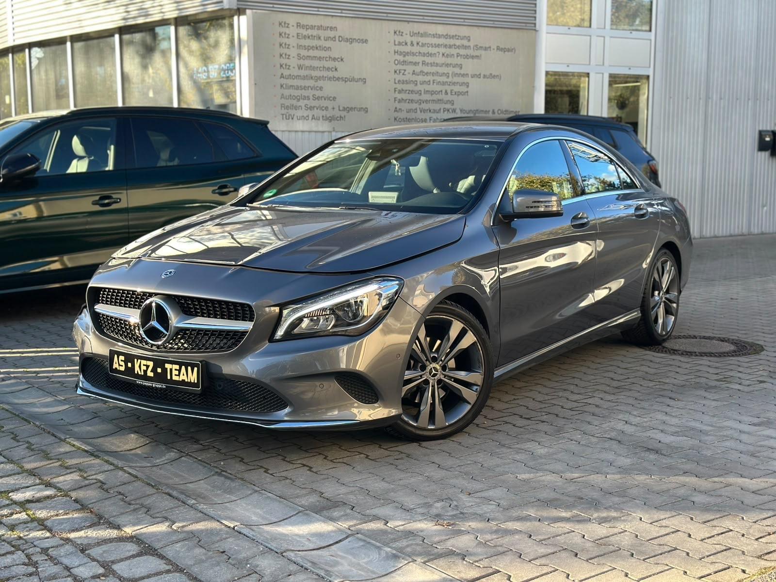 Mercedes-Benz CLA 180 Urban Limo Led Leder Navi Pdc Wenig Km