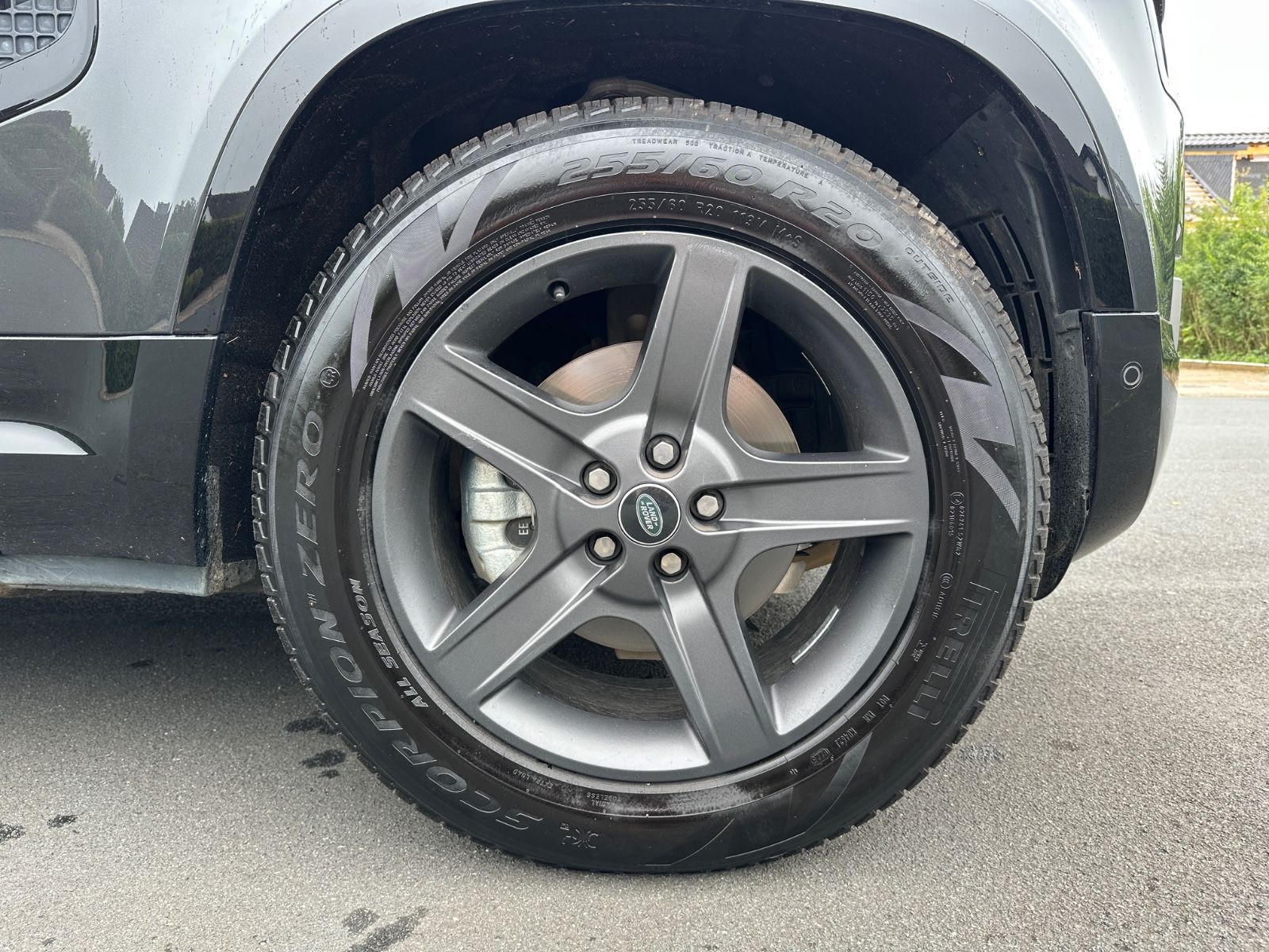 Fahrzeugabbildung Land Rover Defender 110 X-Dynamic 7Sitzer*MERIDIAN*LEDER