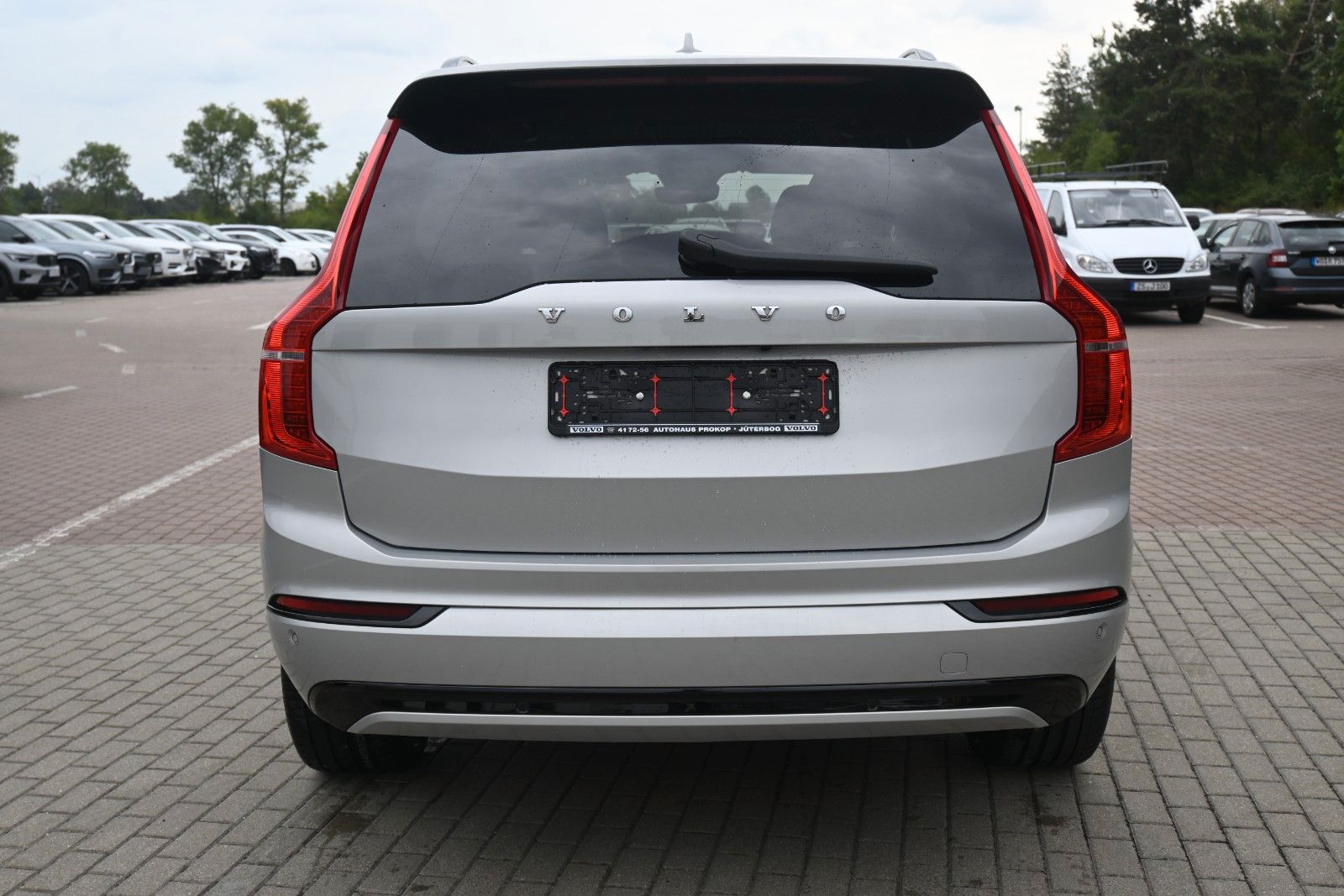 Fahrzeugabbildung Volvo XC90 B5 D AWD Dark*STDHZG*PANO*360°*22"