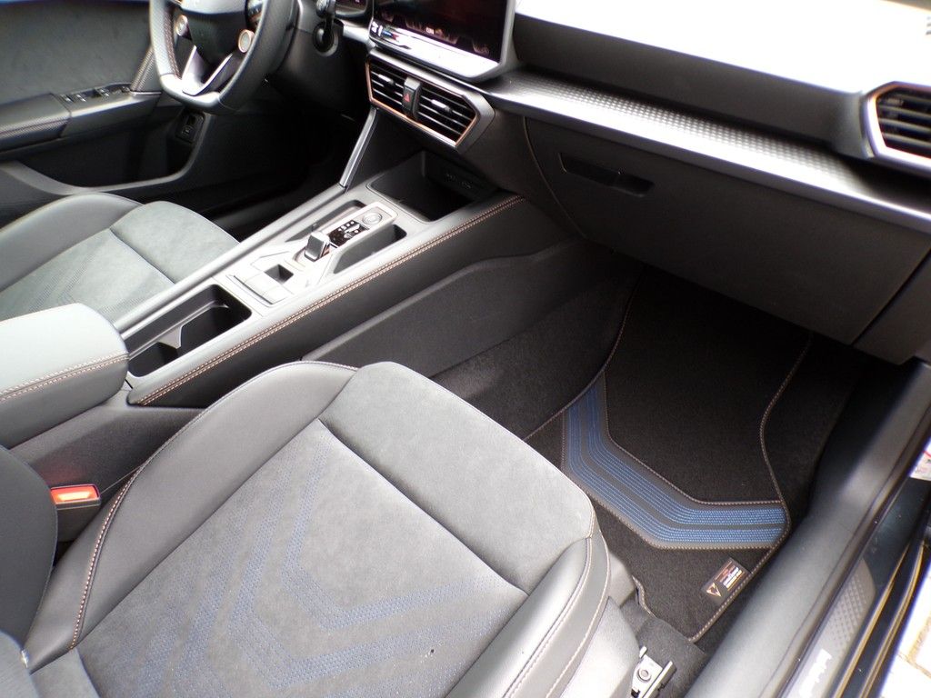 Fahrzeugabbildung CUPRA Leon Sportstourer 1.5 eTSI DSG