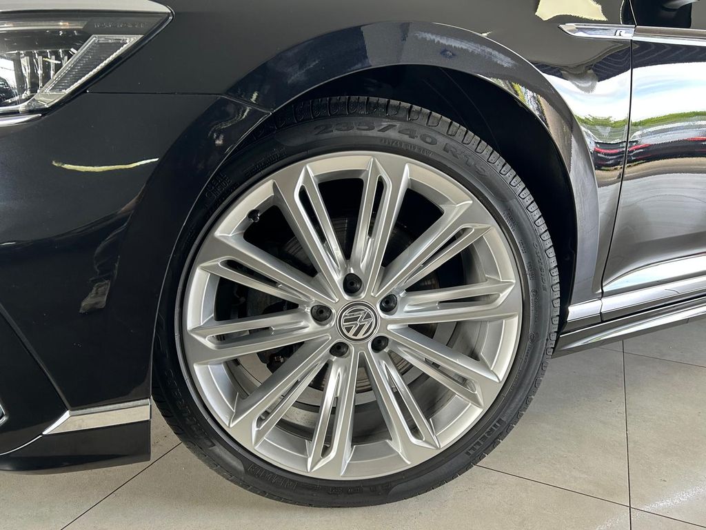 Volkswagen Passat Var ELEGANCE+R-Line*PANO*ViCo*STH*LED*AHK