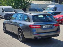 Fahrzeugabbildung E 220 T-Modell Avantgarde d 4Matic HUD+Kamera