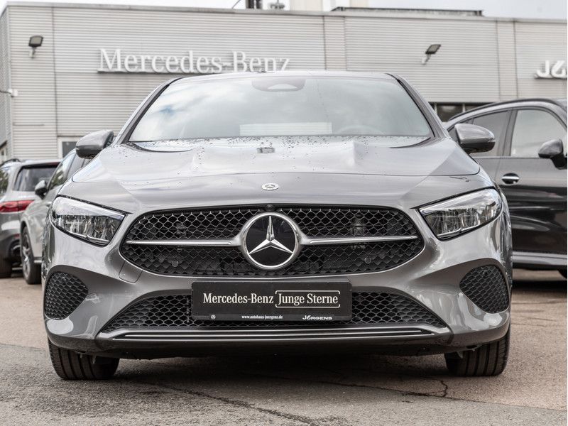 Mercedes-Benz A 180 Progressive LED Kamera Totw Winter SHZ 17' foto 3