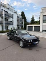 BMW E30 320i Cabrio | Diamantschwarz - BMW 320 aus 1992
