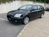Toyota Avensis Combi Executive 2.4-l-VVT-i Automati... - Toyota Avensis aus 2004: Kombi