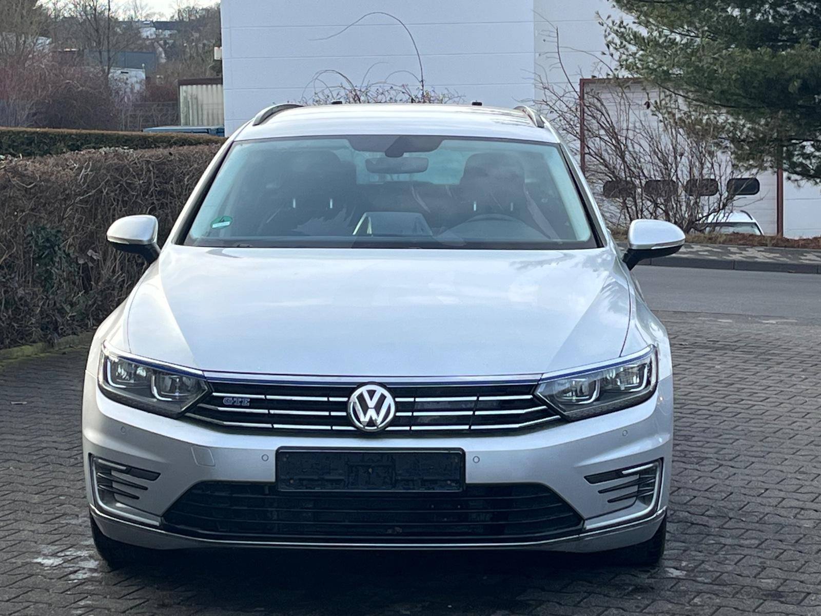 Volkswagen Passat Variant GTE 1.4 TSI LED Standheizung 1.Hd