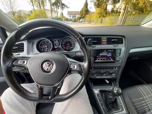 Volkswagen Golf 7 Kombi 2 Liter, 130 RS, E...