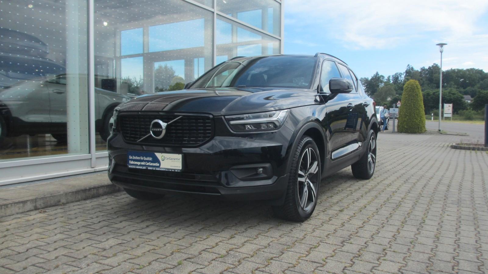 Volvo XC40 B4 R Design +RFK+LED+ESITZ+19"+ACC+LHZ+H/K