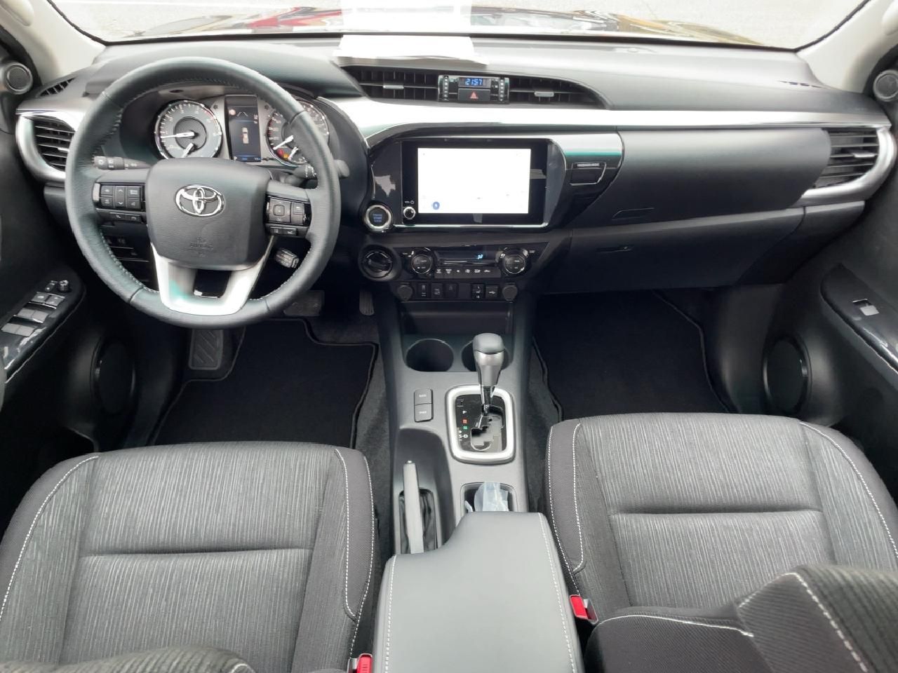 Fahrzeugabbildung Toyota Hilux 2,4 Double Cab Comfort 4x4 +EPH+Navi+AHK+W