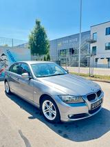 BMW 320i E90 LCI - TÜV Neu  - BMW 320 mit Benzin-Antrieb: Limousine, E90 320i