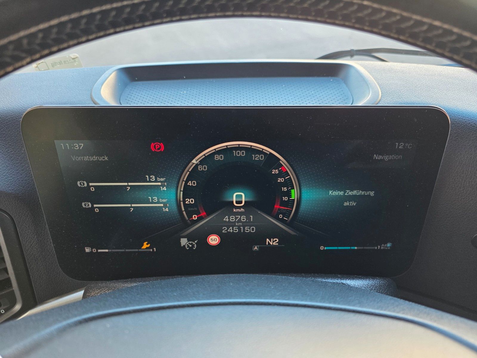 Fahrzeugabbildung Mercedes-Benz Actros 2551 L 6x2 Palfinger PK22002 Funk Solo