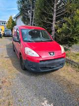 Peugeot Partner  LKW Kastenwage geschlossen - gebrauchte Peugeot Partner aus dem Jahr 2010