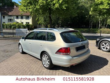 Volkswagen Golf - 6