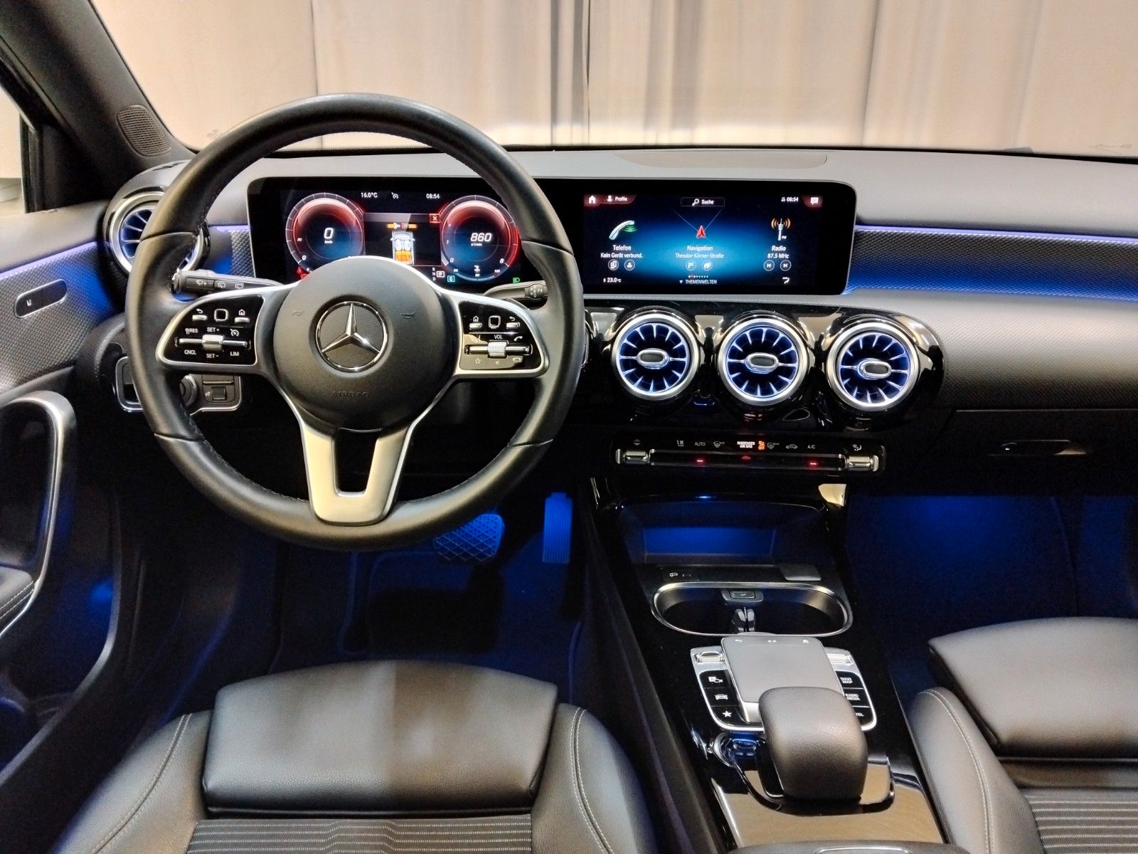 Mercedes-Benz A 250 (06/2026, Benzin)