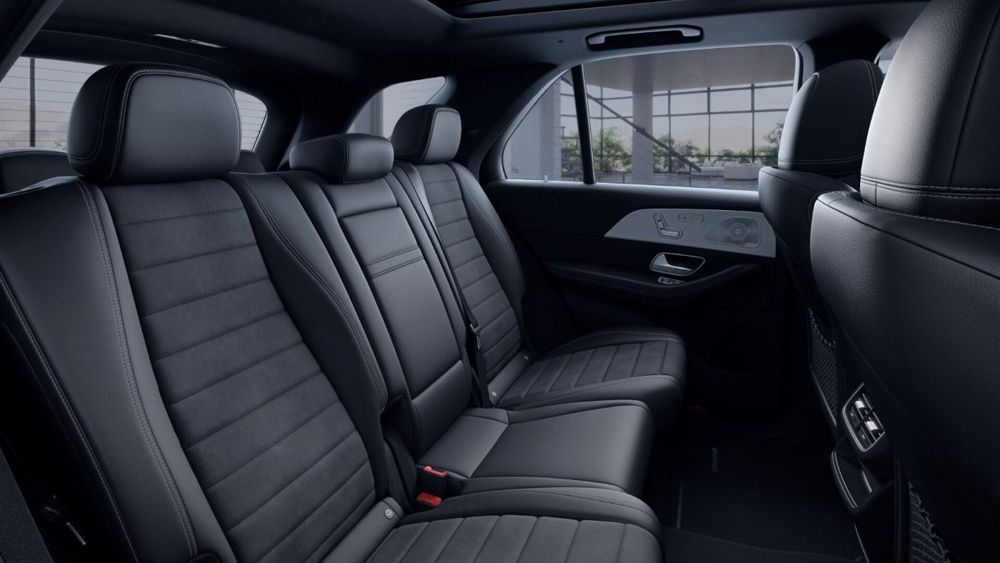 Fahrzeugabbildung Mercedes-Benz GLE 400 d 4M AMG/Night/Pano/360°/AHK/7.Sitze
