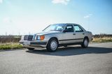 Mercedes-Benz 230 E  W124 - Mercedes-Benz 230: W124 230e