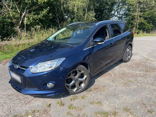 Ford Focus MK3 Turnier Titanium Combi (ST-...