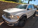 Dodge RAM 1500 Laramie 5.7 Ltr Hemi Kamera Navi LPG - Dodge RAM mit LPG-Antrieb: Geländewagen, 5.7