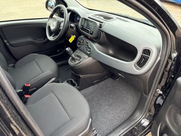 Bild 13 Fiat Panda Mild Hybrid 1.0 DAB Spurhalteass. Verkehrs