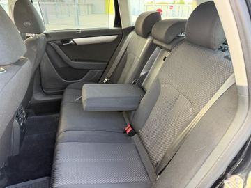 Volkswagen Passat Variant - 5