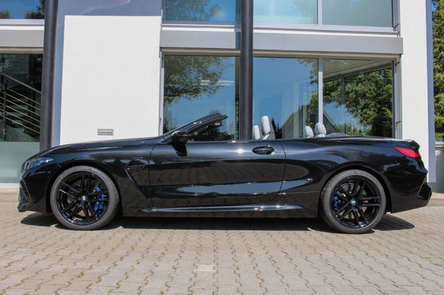 BMW M8 Competition xDrive Cabrio / LASER / M-DRIVERS BMW M8 Competition xDrive Cabrio / LASER / M-DRIVERS