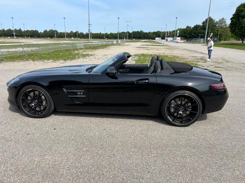 Mercedes-Benz SLS AMG