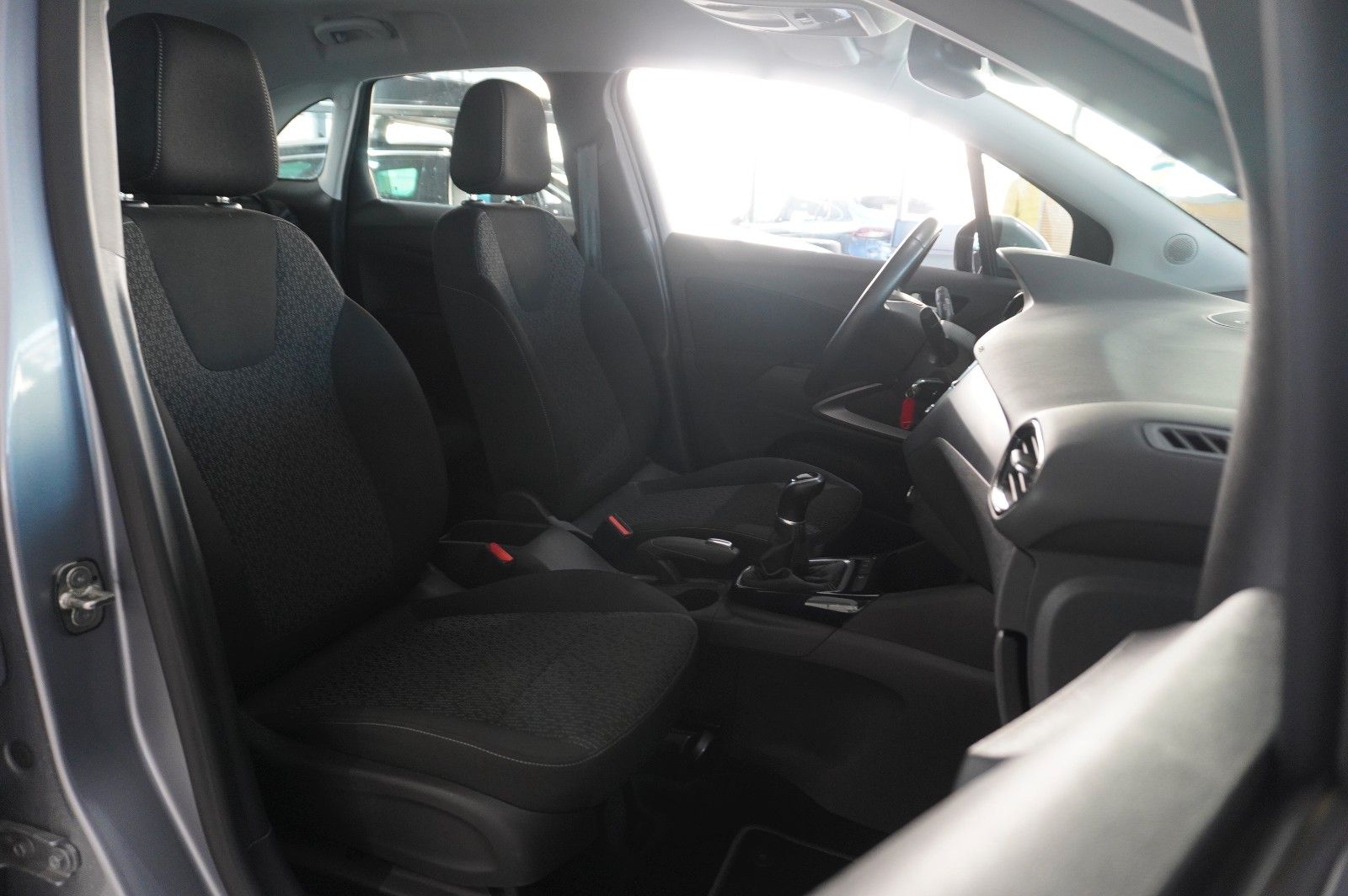 Fahrzeugabbildung Opel Crossland (X) 1.2 EDITION NAVI/LED/TEMP./DAB+
