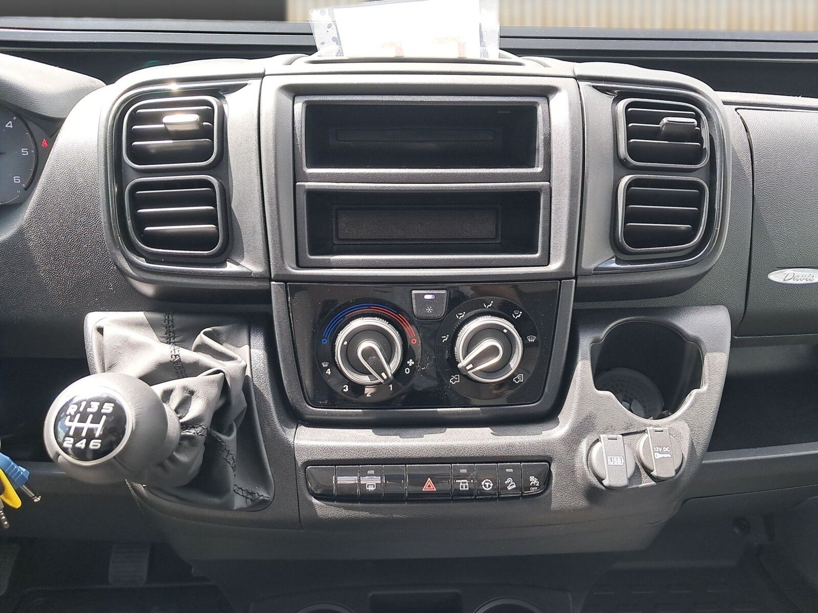 Fahrzeugabbildung Karmann Davis Lifestyle DA 590 LS Concept Paket 140 PS