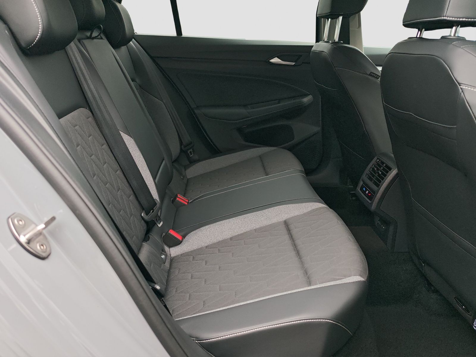 Volkswagen Golf - Bild 16