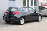Toyota Auris Life+ Automatik+Klimaaut+2.Hand+Kamera - Toyota Auris mit Benzin-Antrieb: Automatik