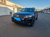 Volkswagen Touareg 3.0 V6 TDI SCR 150kW Tiptronic  - Volkswagen Touareg in Mönchengladbach