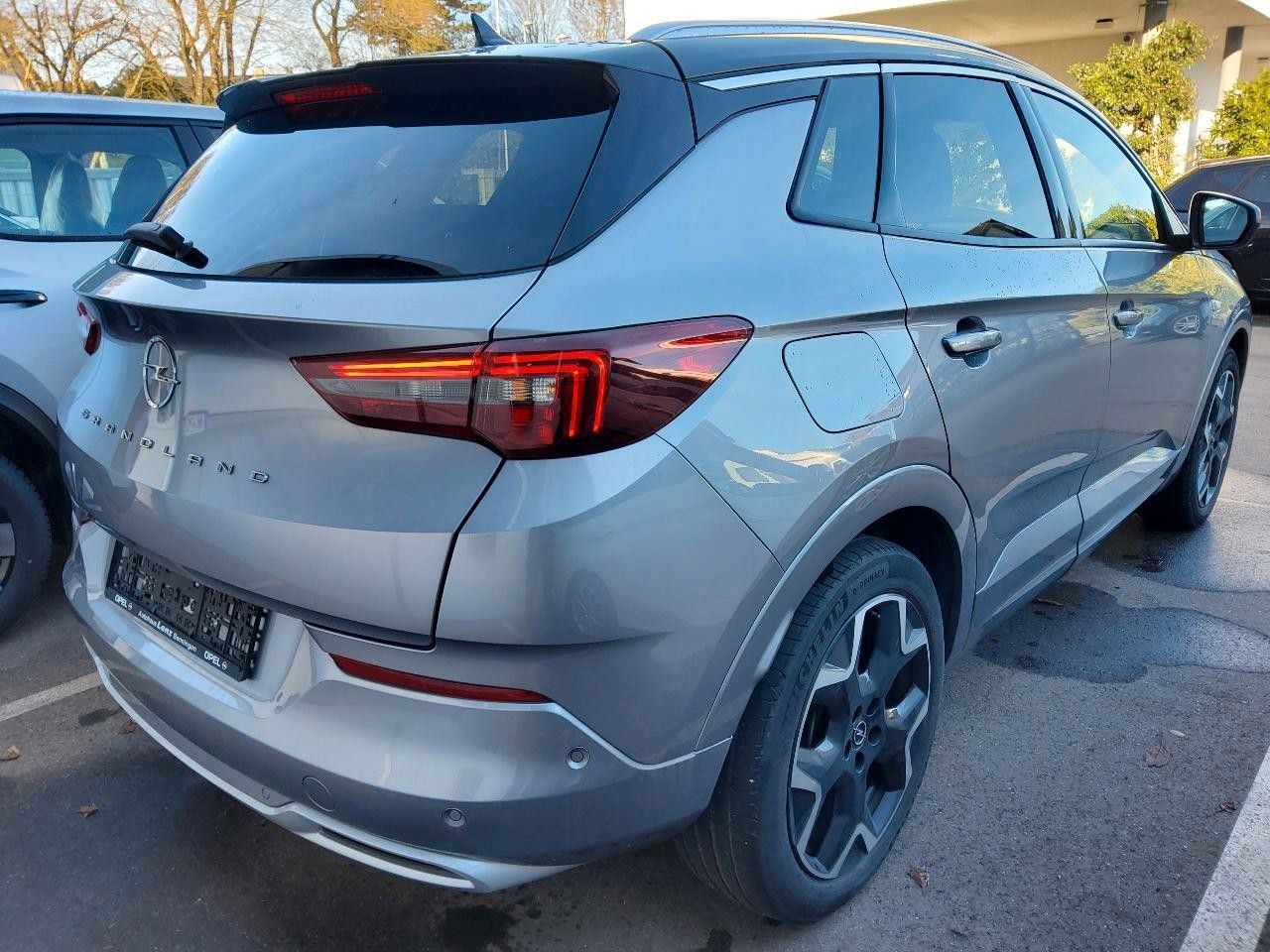Fahrzeugabbildung Opel Grandland (X) ULTIMATE 4HYBRID NAVI/LED/360°/DAB