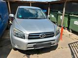 Toyota RAV4 2.2 D-CAT 4x4 - Toyota RAV 4: D Cat