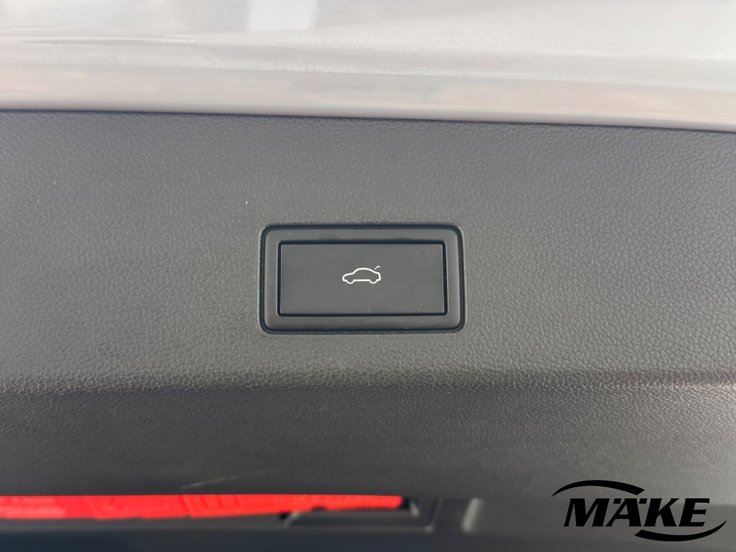 Golf Variant R-Line Black Style 2.0 TDI DSG AHZV