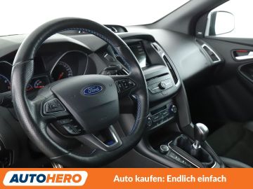 Ford Focus - 11