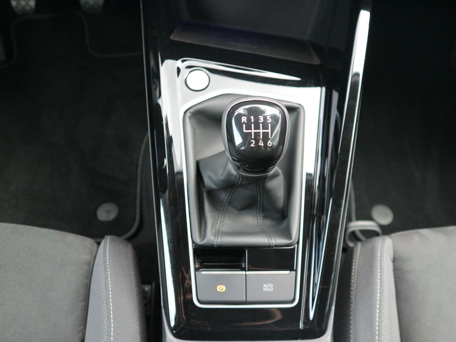 Volkswagen Golf - Bild 14