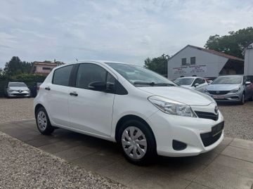 Toyota Yaris - 1