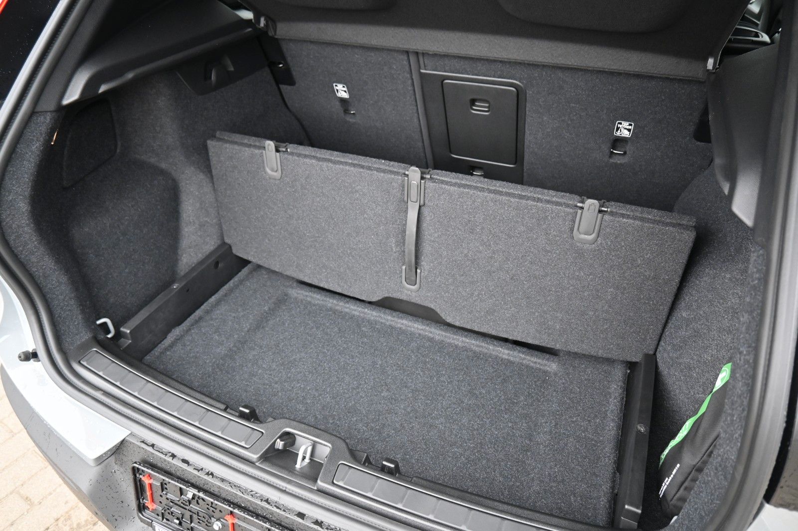 Fahrzeugabbildung Volvo XC40 B3 DKG *360°*ACC*Allwetter*Lenkradhzg*