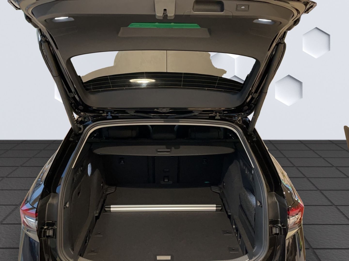 Superb Combi L&K 2.0 TDI 110kW 7 Gang DSG SOFORT