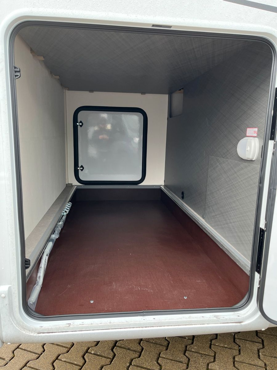 Fahrzeugabbildung Etrusco T 7.4 SB *Markise*Multimedia*Rahmenfenster