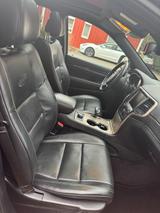 Jeep Grand Cherokee 3.0l V6 MultiJet 184kW Overla... - graue Jeep Grand Cherokee