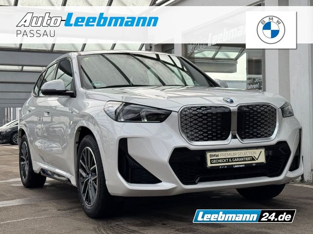 BMW iX1 xDrive30 M-Sportpaket GARANTIE bis 08/2029