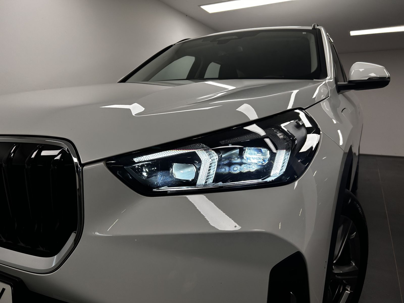 BMW X1 xDrive25e Head-Up Da. Prof LED Komfortzg. Shz foto 9