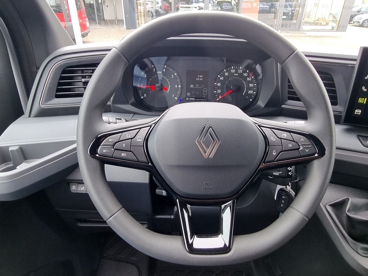 Fahrzeugabbildung Renault Master Kasten FWD extra L2H2 3,5t Blue dCi 150